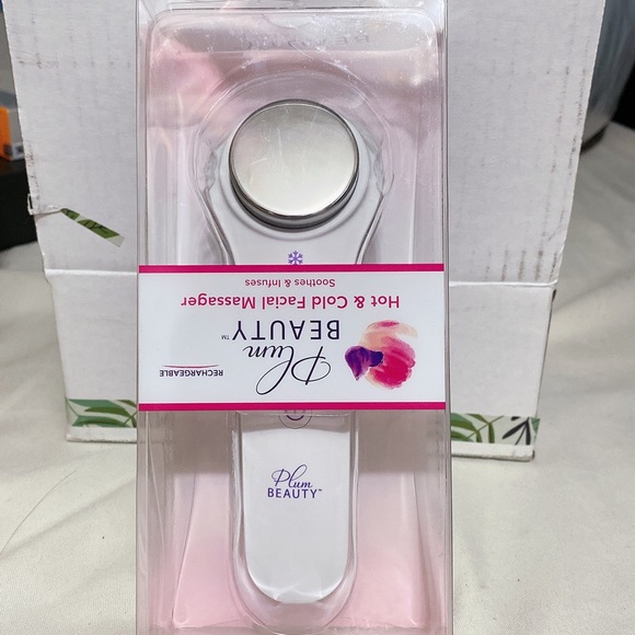 Plum Beauty Hot And Cold Facial Massager - Picture 5 of 7